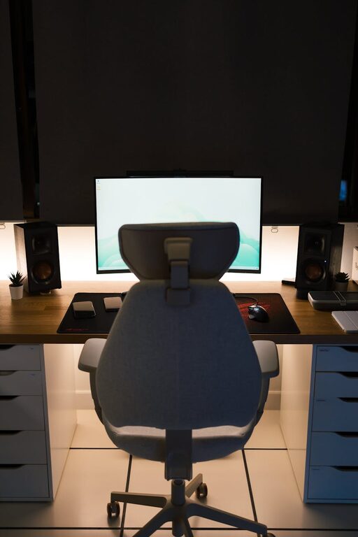 Tips for Creating a Relaxing Home Workspace to Boost Productivity